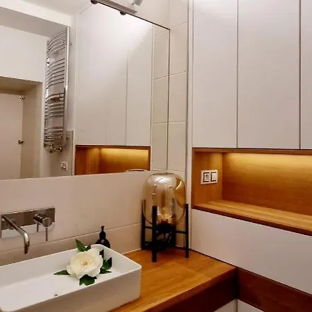 Amazing Flat With Garden, Vinohrady Near Center * Prag