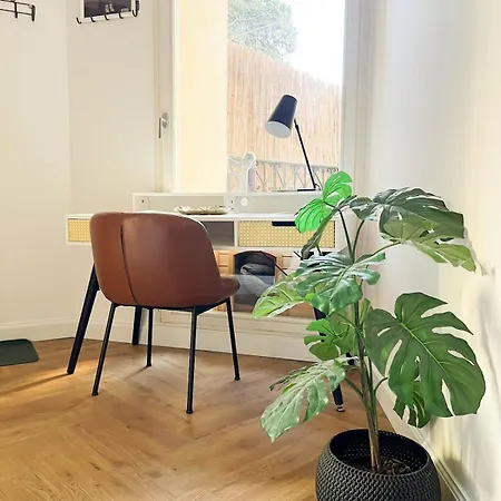 Amazing Flat With Garden, Vinohrady Near Center